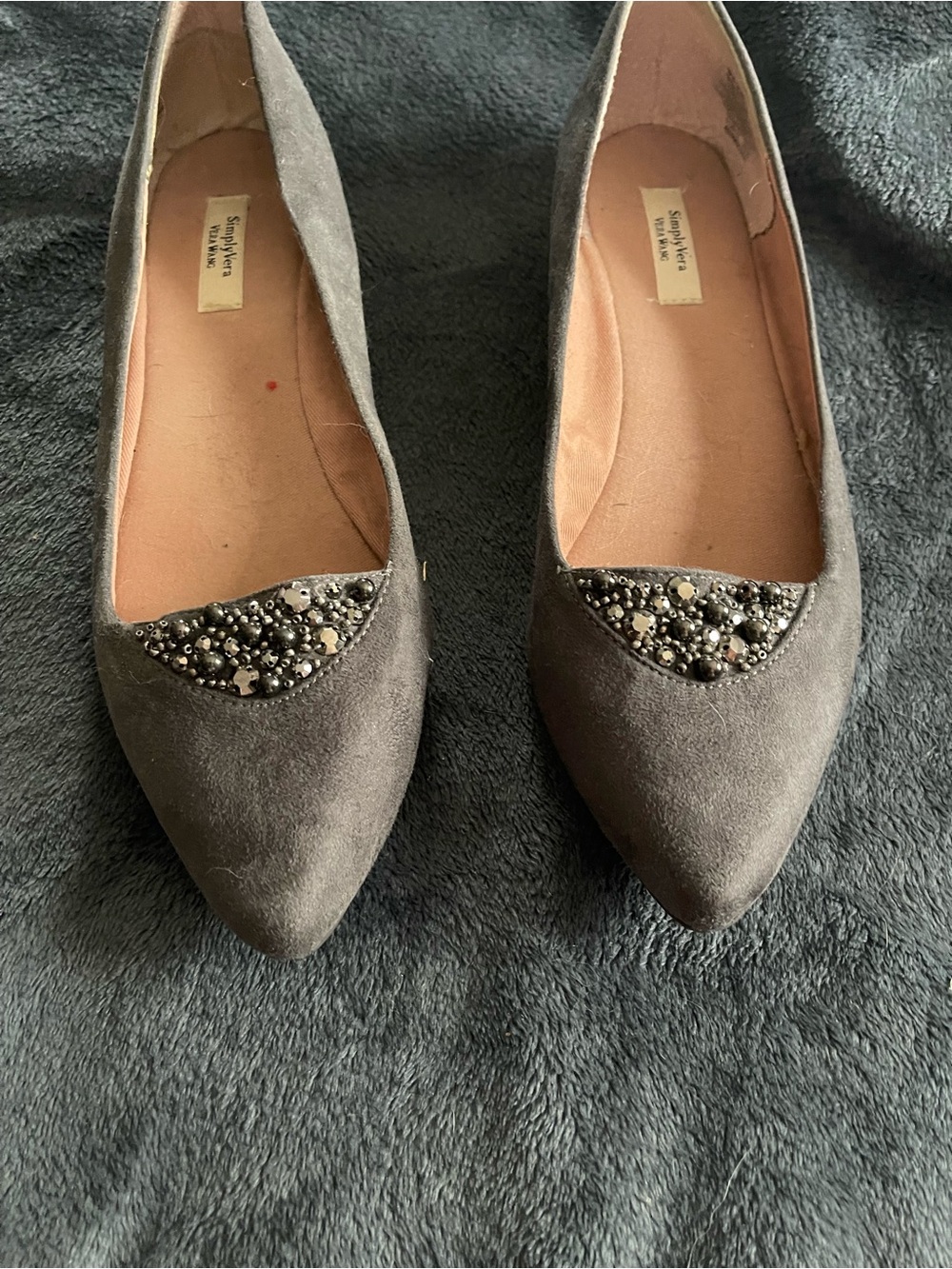 Simply Vera Vera Wang Gray Pointed-Toe Embellished Flats size 9